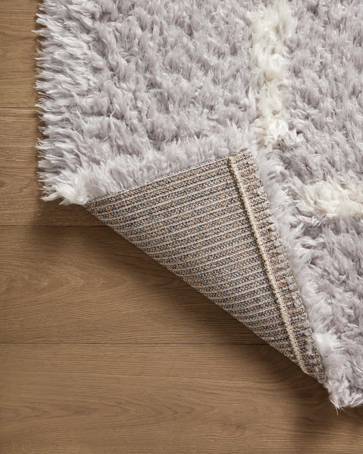 Angela Rose x Loloi Amira Silver / Ivory Rug
