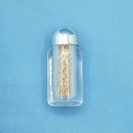 Plastic Grated Cheese Shaker with Silver Top - 1/12 Scale Dollhouse Miniature