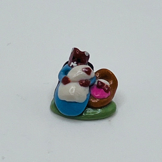 Mouse with Babies Figurine - Miniature
