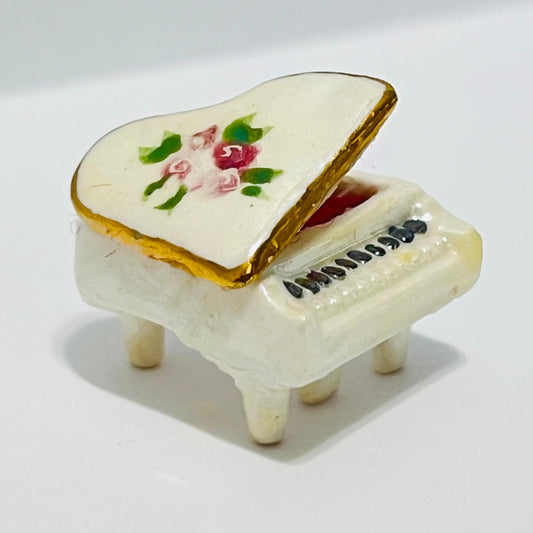 Mini Grand Piano - Porcelain - 1/12 Scale